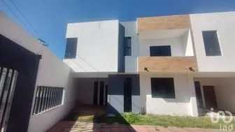 NEX-295969 - Casa en Venta, con 3 recamaras, con 2 baños, con 144 m2 de construcción en Niños Héroes, CP 42192, Hidalgo.