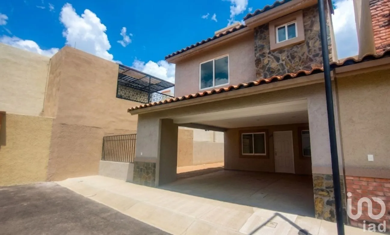 Casa en Renta en Real Madeira, Pachuca de Soto, Hidalgo | NEX-296073 | iad México | Foto 3 de 15