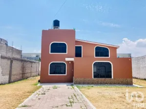 NEX-146413 - Casa en Venta, con 3 recamaras, con 2 baños, con 239 m2 de construcción.