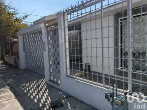 NEX-160725 - Casa en Renta, con 3 recamaras, con 2 baños, con 170 m2 de construcción en Emiliano Zapata, CP 32210, Chihuahua.
