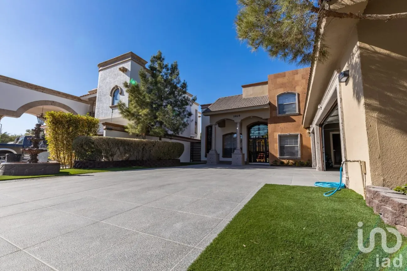 Casa en Venta en Paseo del Bosque, Juárez, Chihuahua | NEX-169582 | iad México | Foto 2 de 36