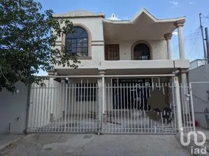 NEX-176312 - Casa en Venta, con 3 recamaras, con 2 baños, con 239 m2 de construcción en Pradera Dorada, CP 32618, Chihuahua.