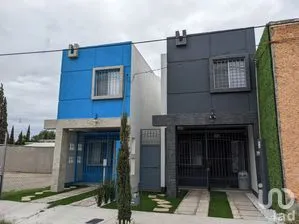 NEX-186599 - Departamento en Renta, con 2 recamaras, con 1 baño, con 69 m2 de construcción.