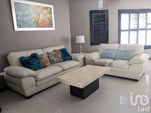 NEX-206406 - Casa en Renta, con 3 recamaras, con 2 baños, con 156 m2 de construcción en Canto de Murano, CP 32546, Chihuahua.