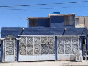 NEX-248351 - Casa en Venta, con 3 recamaras, con 1 baño, con 140 m2 de construcción.