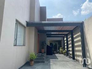 NEX-295561 - Casa en Venta, con 4 recamaras, con 3 baños, con 538 m2 de construcción en Campestre, CP 01040, Ciudad de México.