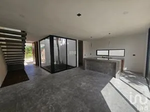 NEX-237151 - Casa en Venta, con 3 recamaras, con 2 baños, con 145 m2 de construcción en Santa Cruz, CP 97345, Yucatán.