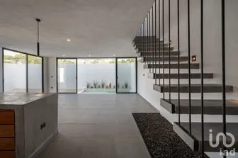 NEX-240084 - Casa en Venta, con 3 recamaras, con 2 baños, con 178 m2 de construcción en Villas de Conkal, CP 97345, Yucatán.