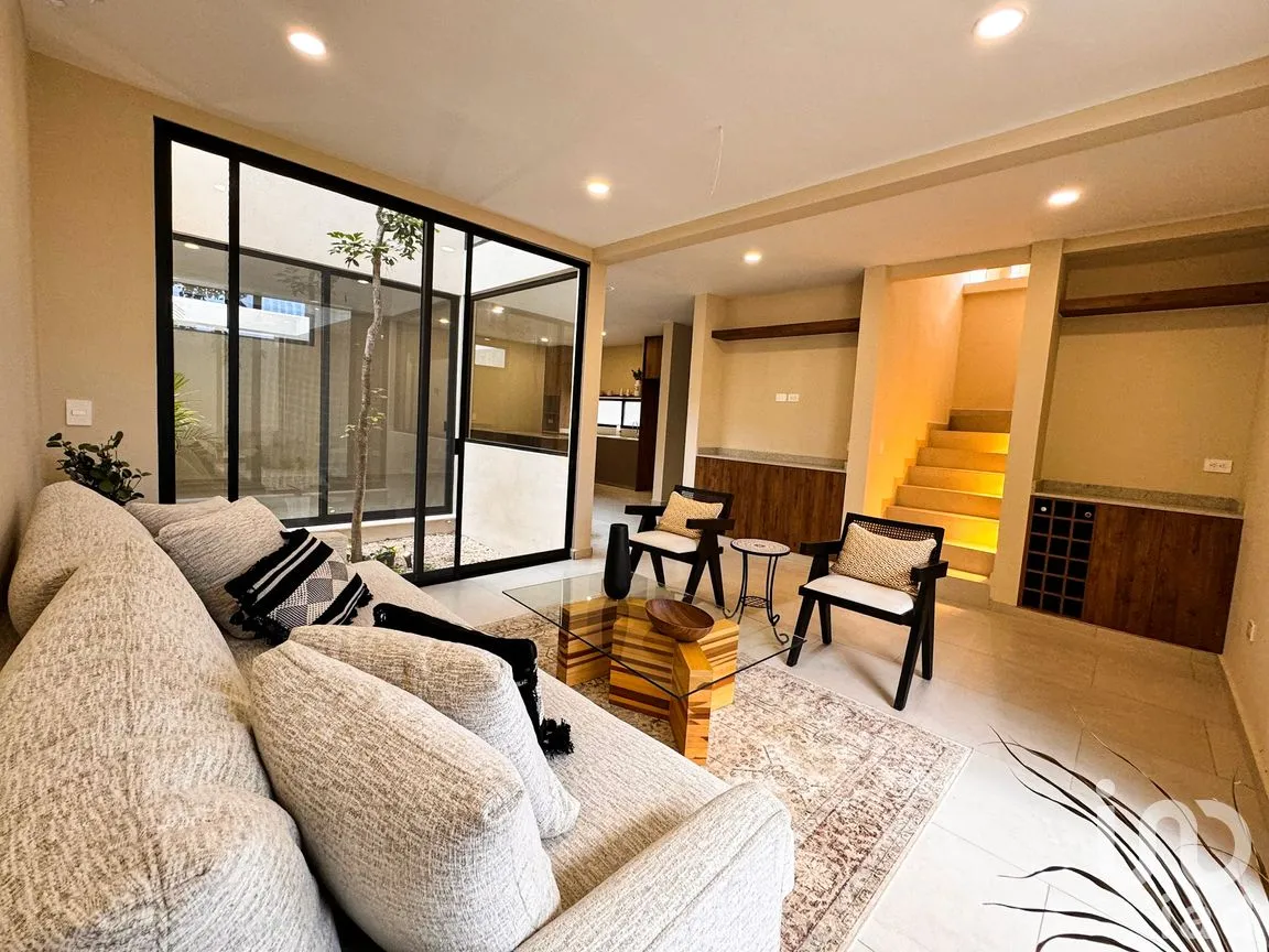 Casa en Venta en Temozón Norte, Mérida, Yucatán | NEX-260071 | iad México | Foto 1 de 21