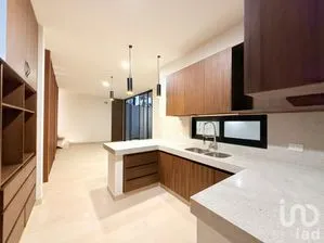 NEX-287307 - Casa en Venta, con 3 recamaras, con 3 baños, con 182 m2 de construcción en Benito Juárez Nte, CP 97119, Yucatán.