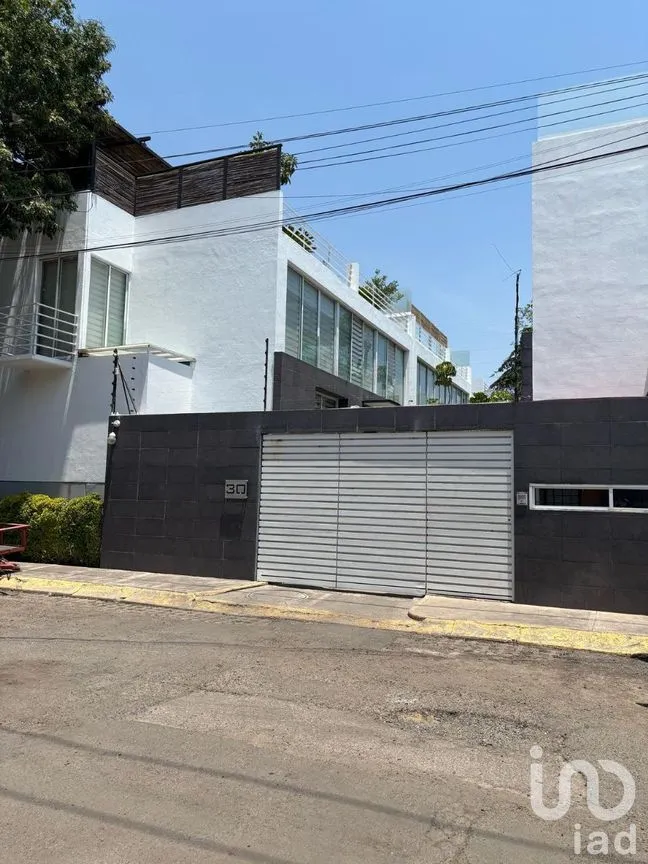 Casa en Venta en Ejidos de San Pedro Mártir, Tlalpan, Ciudad de México | NEX-266008 | iad México | Foto 1 de 17