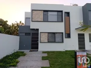 NEX-196209 - Casa en Venta, con 3 recamaras, con 3 baños, con 95 m2 de construcción.
