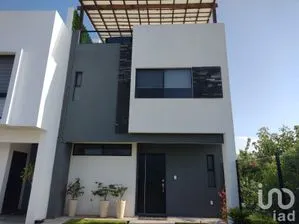 NEX-222092 - Casa en Venta, con 3 recamaras, con 3 baños, con 142 m2 de construcción.