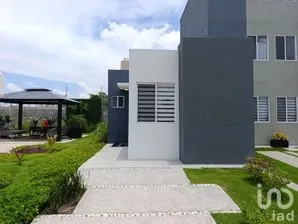 NEX-256970 - Casa en Venta, con 2 recamaras, con 1 baño, con 44 m2 de construcción.