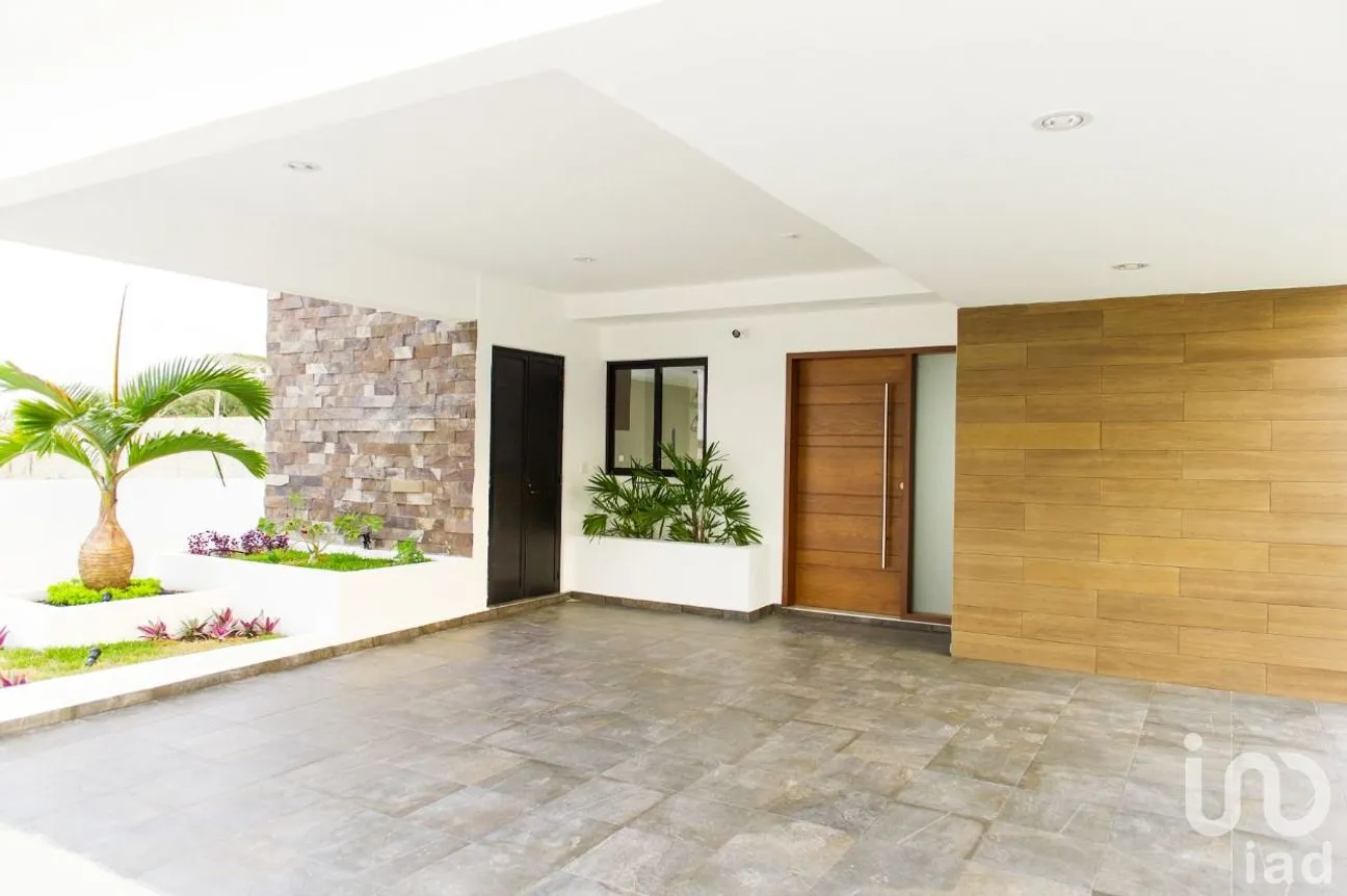 Casa en Venta en Playa de Vacas, Medellín de Bravo, Veracruz de Ignacio de la Llave | NEX-49758 | iad México | Foto 2 de 15