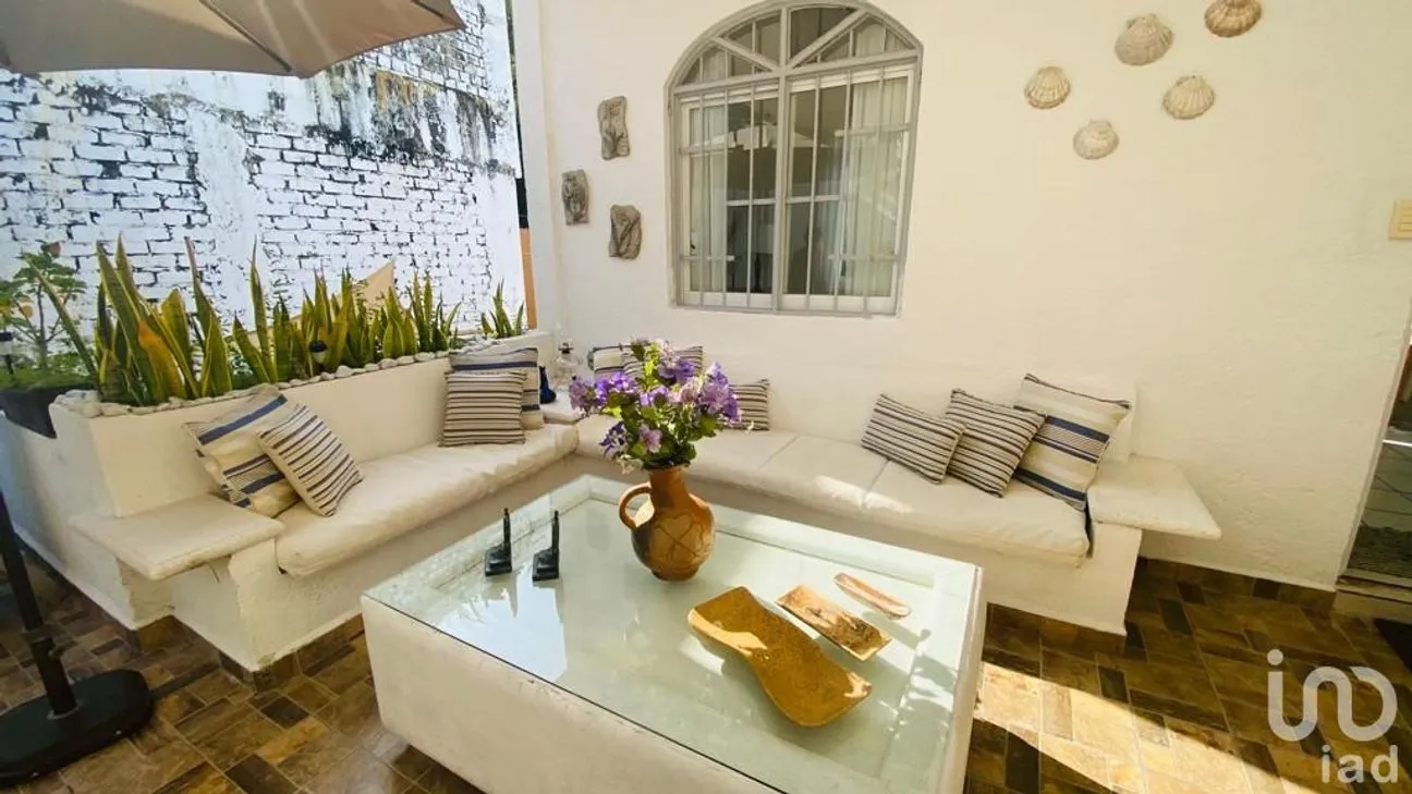 Casa en Venta en Las Playas, Acapulco de Juárez, Guerrero | NEX-152724 | iad México | Foto 1 de 33