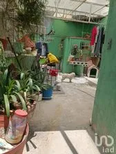 NEX-190278 - Casa en Venta, con 5 recamaras, con 4 baños, con 212 m2 de construcción.