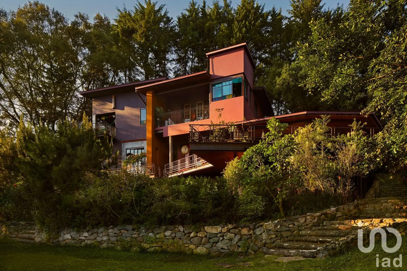 Casa en Venta en San Mateo Acatitlán, Valle de Bravo, México | NEX-198412 | iad México | Foto 3 de 50
