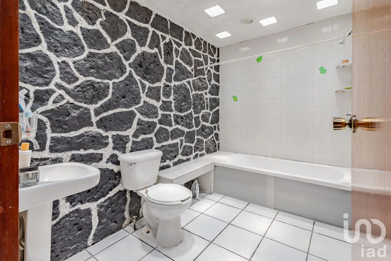 Casa en Venta en Adolfo Ruiz Cortínes, Coyoacán, Ciudad de México | NEX-203529 | iad México | Foto 22 de 27