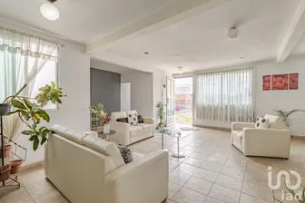 NEX-203529 - Casa en Venta, con 7 recamaras, con 5 baños, con 324 m2 de construcción en Adolfo Ruiz Cortínes, CP 04630, Ciudad de México.