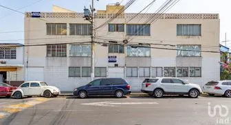 NEX-235840 - Edificio en Renta, con 8 recamaras, con 6 baños, con 422 m2 de construcción.