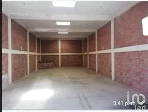 NEX-254855 - Bodega en Renta, con 1 recamara, con 1 baño, con 161 m2 de construcción.
