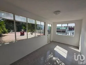 NEX-263288 - Oficina en Renta, con 7 recamaras, con 4 baños, con 530 m2 de construcción.