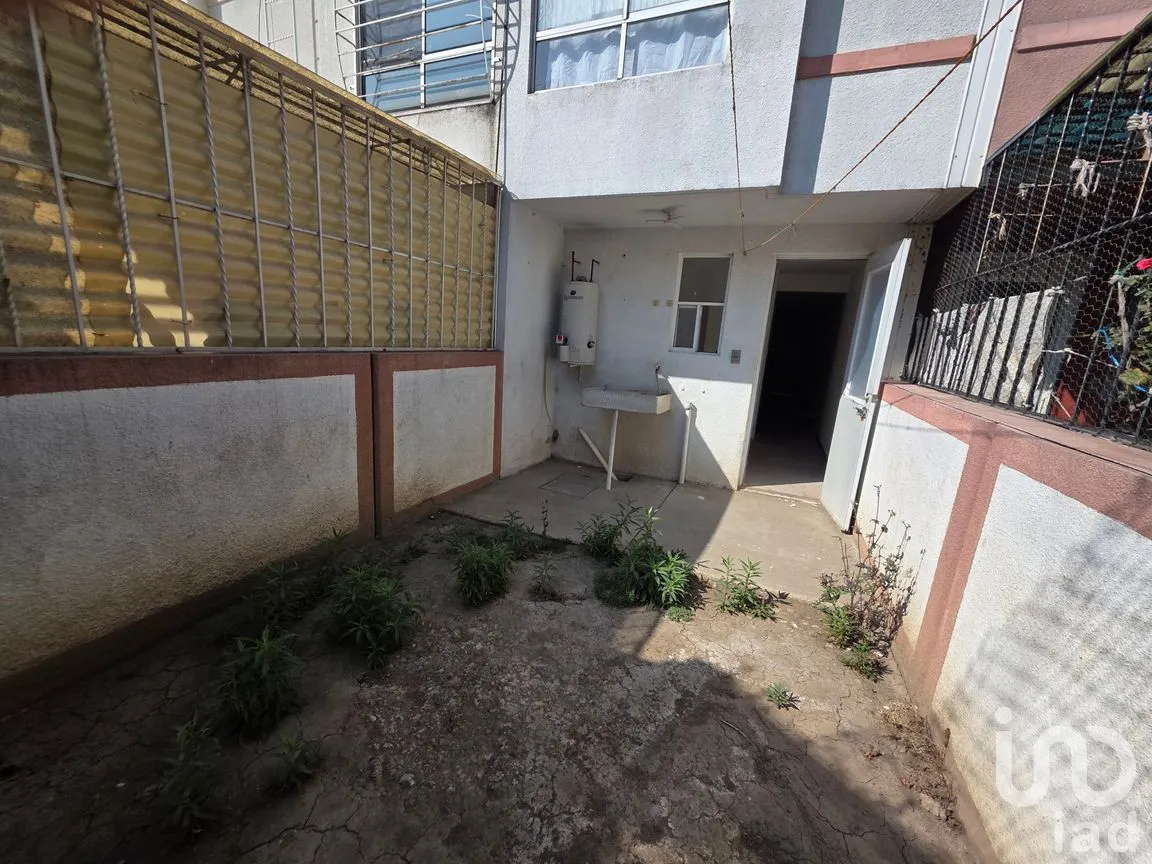 Casa en Venta en Los Héroes Chalco, Chalco, México | NEX-292070 | iad México | Foto 3 de 25