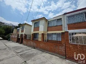 NEX-296575 - Departamento en Renta, con 3 recamaras, con 2 baños, con 95 m2 de construcción en Narciso Mendoza, CP 14390, Ciudad de México.