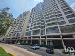 NEX-305254 - Departamento en Venta, con 3 recamaras, con 4 baños, con 266 m2 de construcción.