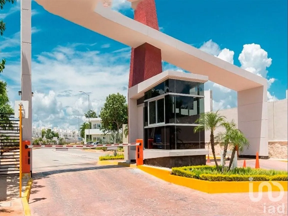 Casa en Renta en Jardines del Sur, Benito Juárez, Quintana Roo | NEX-53022 | iad México | Foto 2 de 11