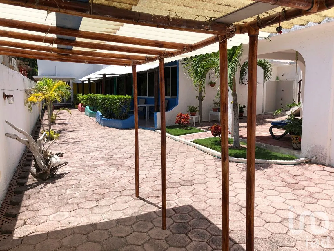 Casa en Venta en Puerto Morelos, Puerto Morelos, Quintana Roo | NEX-178049 | iad México | Foto 3 de 38