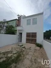 NEX-171871 - Casa en Renta, con 3 recamaras, con 1 baño, con 60 m2 de construcción en Hacienda Real del Caribe, CP 77539, Quintana Roo.