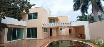 NEX-191583 - Casa en Venta, con 4 recamaras, con 4 baños, con 553 m2 de construcción en Supermanzana 12, CP 77504, Quintana Roo.