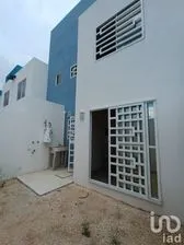 NEX-205599 - Casa en Venta, con 2 recamaras, con 1 baño, con 70 m2 de construcción en Vista Real, CP 77518, Quintana Roo.