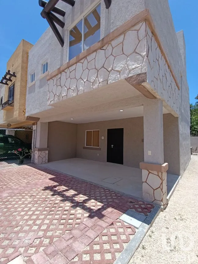 Casa en Venta en Catania Residencial, Benito Juárez, Quintana Roo | NEX-247608 | iad México | Foto 1 de 16