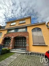NEX-158987 - Casa en Venta, con 4 recamaras, con 2 baños, con 180 m2 de construcción en Miguel Hidalgo 2A Sección, CP 14250, Ciudad de México.