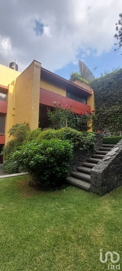 Casa en Venta en Fuentes del Pedregal, Tlalpan, Ciudad de México | NEX-202762 | iad México | Foto 3 de 20