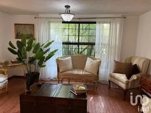 NEX-252262 - Casa en Venta, con 3 recamaras, con 2 baños, con 180 m2 de construcción.