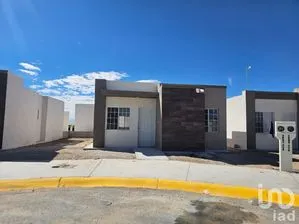 NEX-204794 - Casa en Renta, con 2 recamaras, con 1 baño, con 52 m2 de construcción en Privada Florencia, CP 32575, Chihuahua.