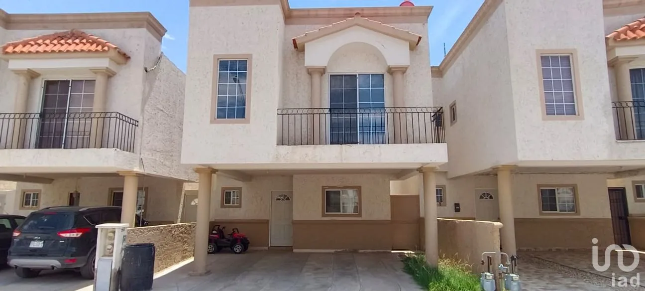 Casa en Venta en Canto de Calabria, Juárez, Chihuahua | NEX-291045 | iad México | Foto 2 de 27