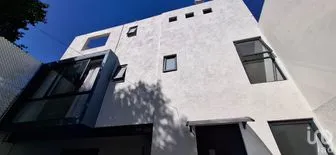 NEX-290109 - Casa en Renta, con 3 recamaras, con 2 baños, con 240 m2 de construcción en Espartaco, CP 04870, Ciudad de México.