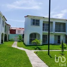 NEX-52839 - Casa en Renta, con 3 recamaras, con 2 baños, con 100 m2 de construcción en Geovillas los Pinos, CP 91808, Veracruz de Ignacio de la Llave.