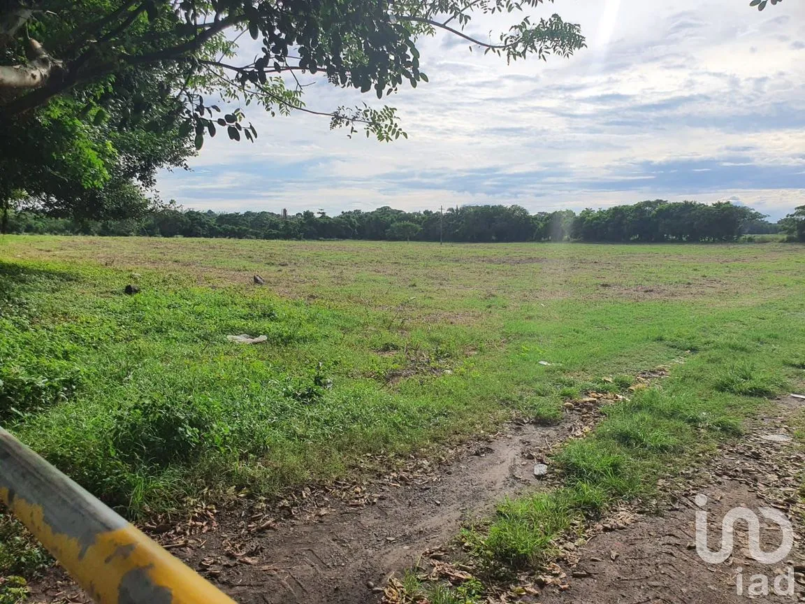 Terreno en Venta en Los Robles, Medellín de Bravo, Veracruz de Ignacio de la Llave | NEX-57805 | iad México | Foto 2 de 4