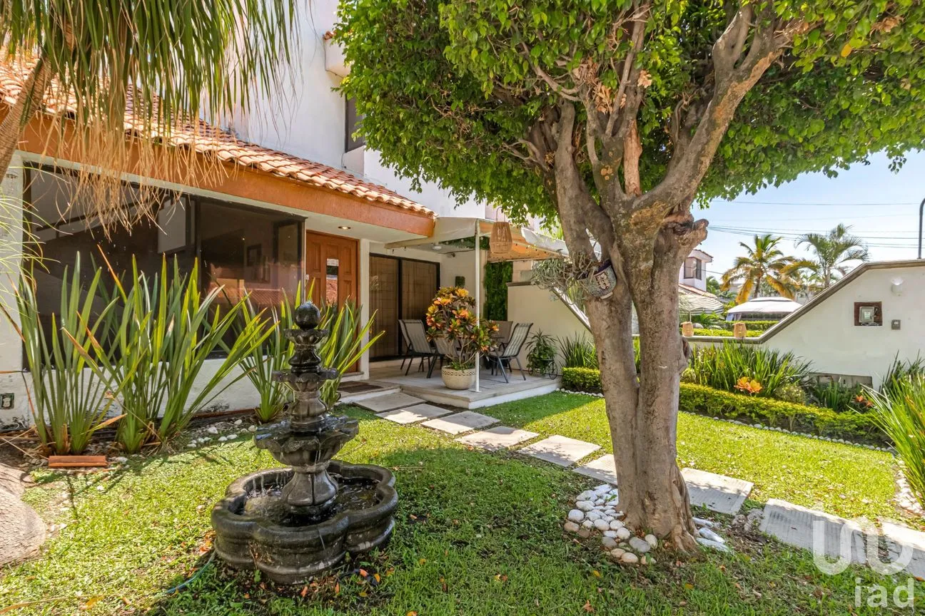 Casa en Venta en Residencial Country, Jiutepec, Morelos | NEX-177657 | iad México | Foto 3 de 38