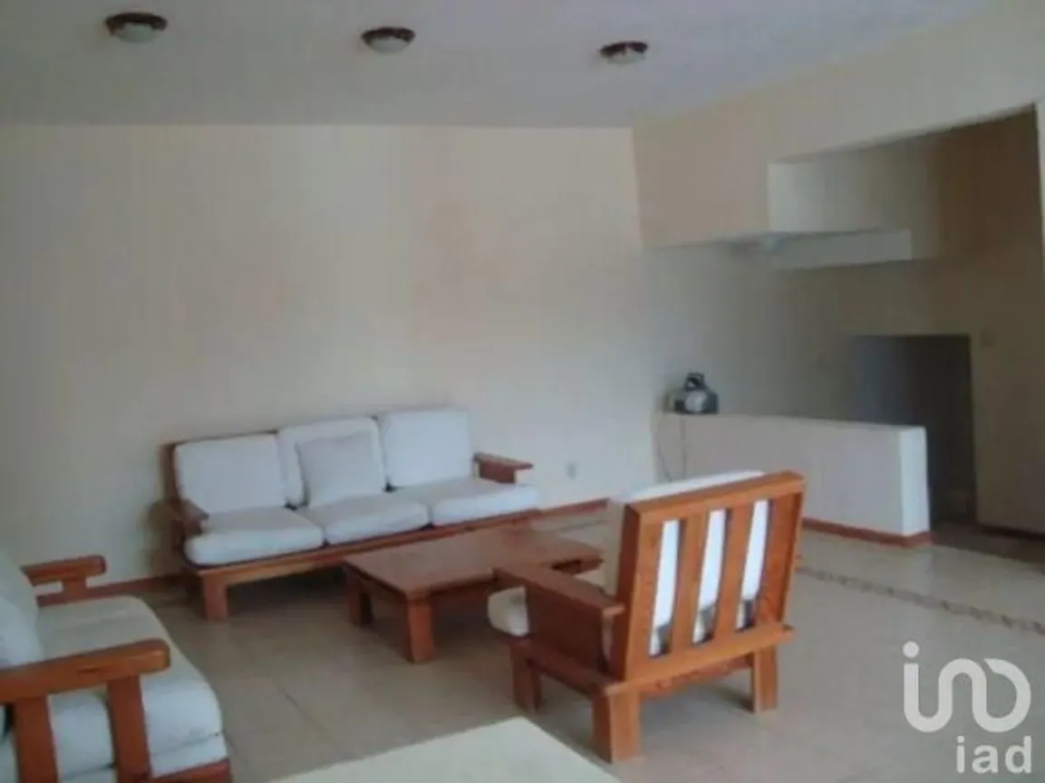 Casa en Venta en Lomas de Chamilpa, Cuernavaca, Morelos | NEX-21689 | iad México | Foto 3 de 11