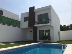 NEX-22597 - Casa en Venta, con 3 recamaras, con 3 baños, con 150 m2 de construcción en 3 de Mayo, CP 62763, Morelos.
