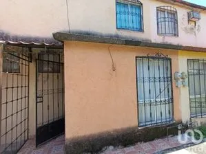 NEX-260446 - Casa en Venta, con 3 recamaras, con 1 baño, con 53 m2 de construcción en Villas de Xochitepec, CP 62790, Morelos.