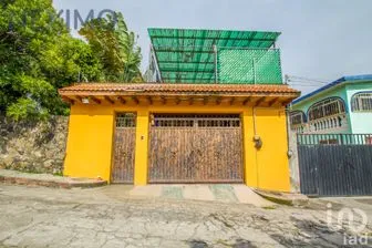 NEX-26981 - Casa en Renta, con 3 recamaras, con 3 baños, con 150 m2 de construcción en 3 de Mayo, CP 62763, Morelos.