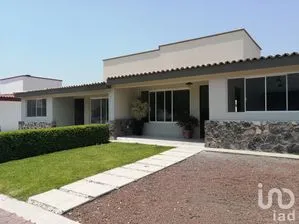 NEX-33002 - Casa en Venta, con 2 recamaras, con 2 baños, con 114 m2 de construcción en Real de Tezoyuca, CP 62767, Morelos.
